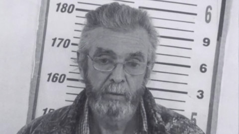 Detienen a hombre acusado de delitos sexuales contra un menor