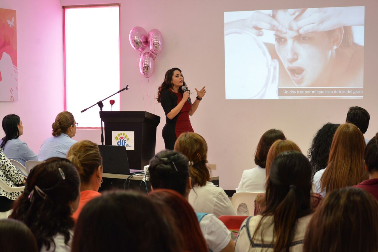 Ayuntamiento y DIF ofrecen conferencia "Atrévete Sin Miedos"