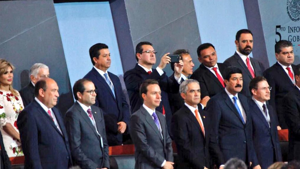 FGCV asiste a mensaje de EPN a los mexicanos