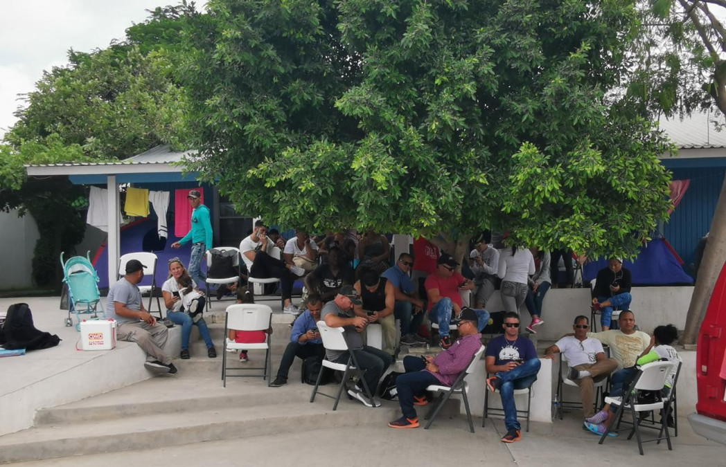 Esperan en Reynosa, más de mil migrantes por asilo humanitario