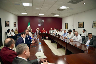 Impulsa alcaldesa Carmen Lilia Canturosas proyecto estratégico del aeropuerto de carga en Nuevo Laredo