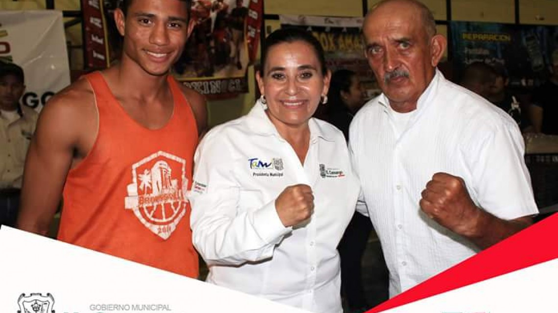 Llevan a cabo “Pelea de campeonato estatal peso Gallo” en Camargo