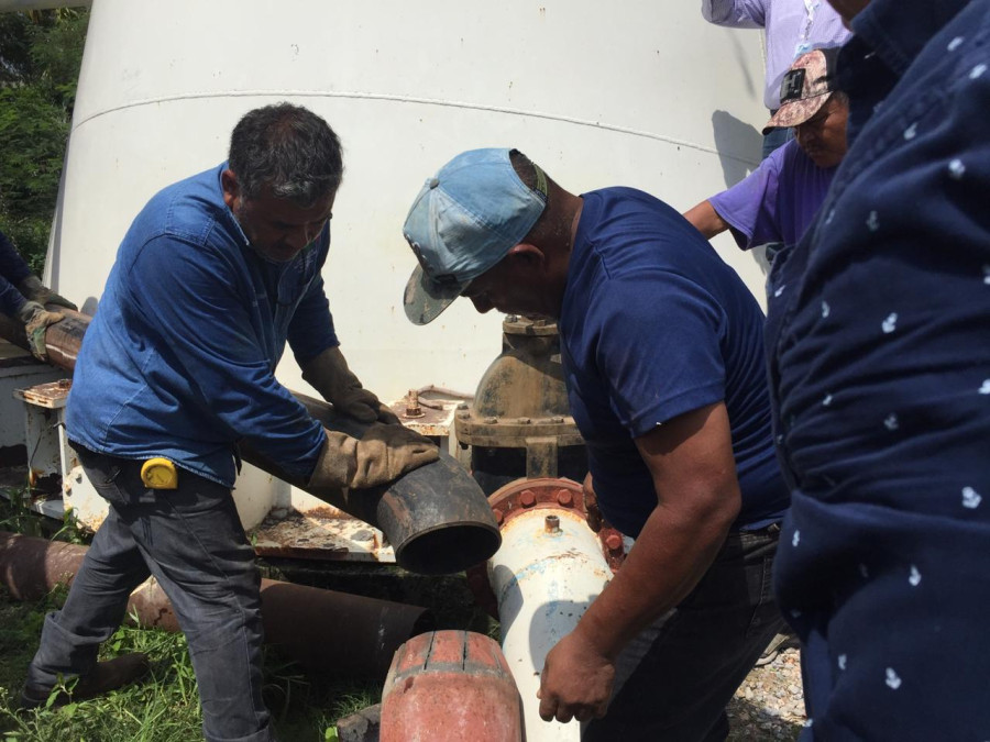 Conecta COMAPA línea directa para abastecer a Loma Real