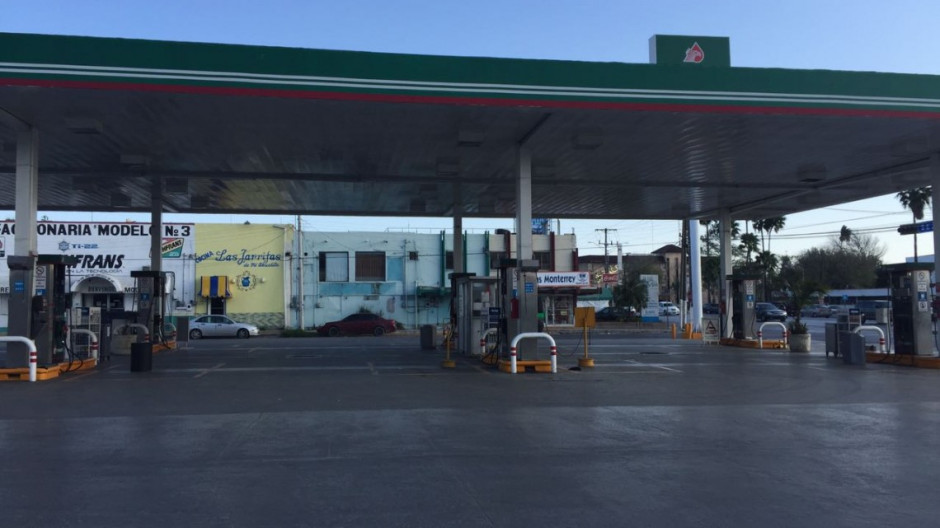 Cierran gasolineras en Matamoros