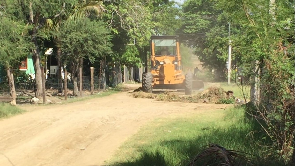 Habitantes de zona ejidal piden mejoras en caminos