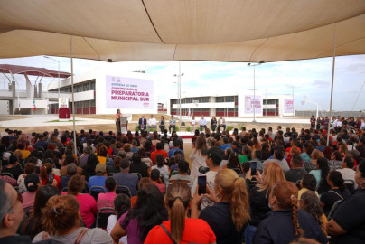 Agradecen padres de familia y estudiantes esfuerzo del Gobierno Municipal en favor de la educación