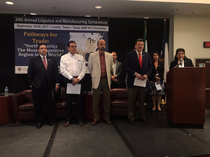 Instalan Centro de Acopio binacional en apoyo a damnificados