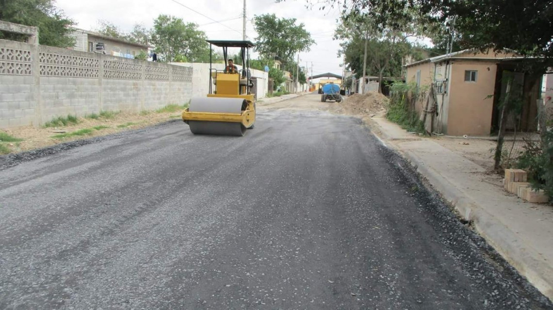 Más pavimentación para colonia Arcoíris