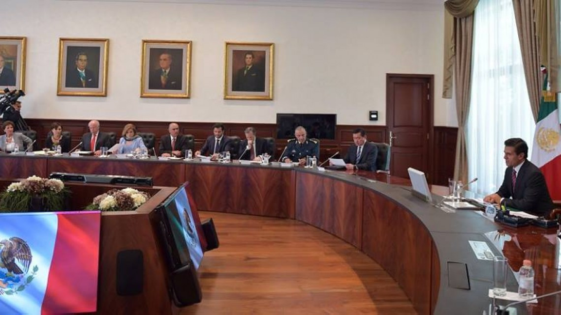 Discuten EPN y su gabinete los avances de la reforma energética en Los Pinos