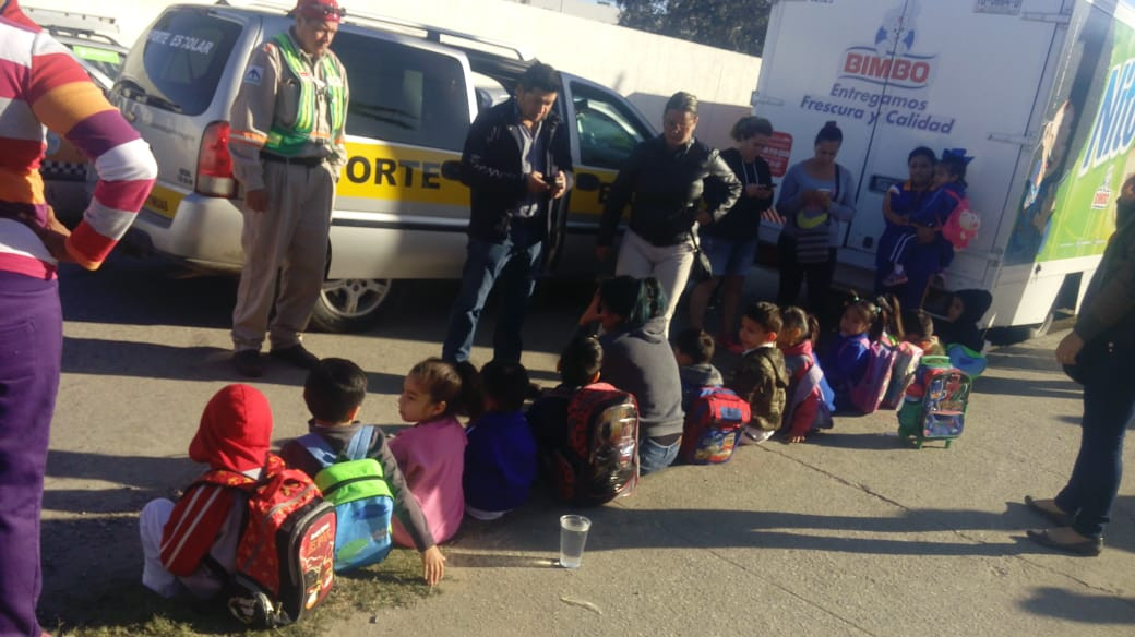 Choca combi escolar, niños resultaron con golpes contusos