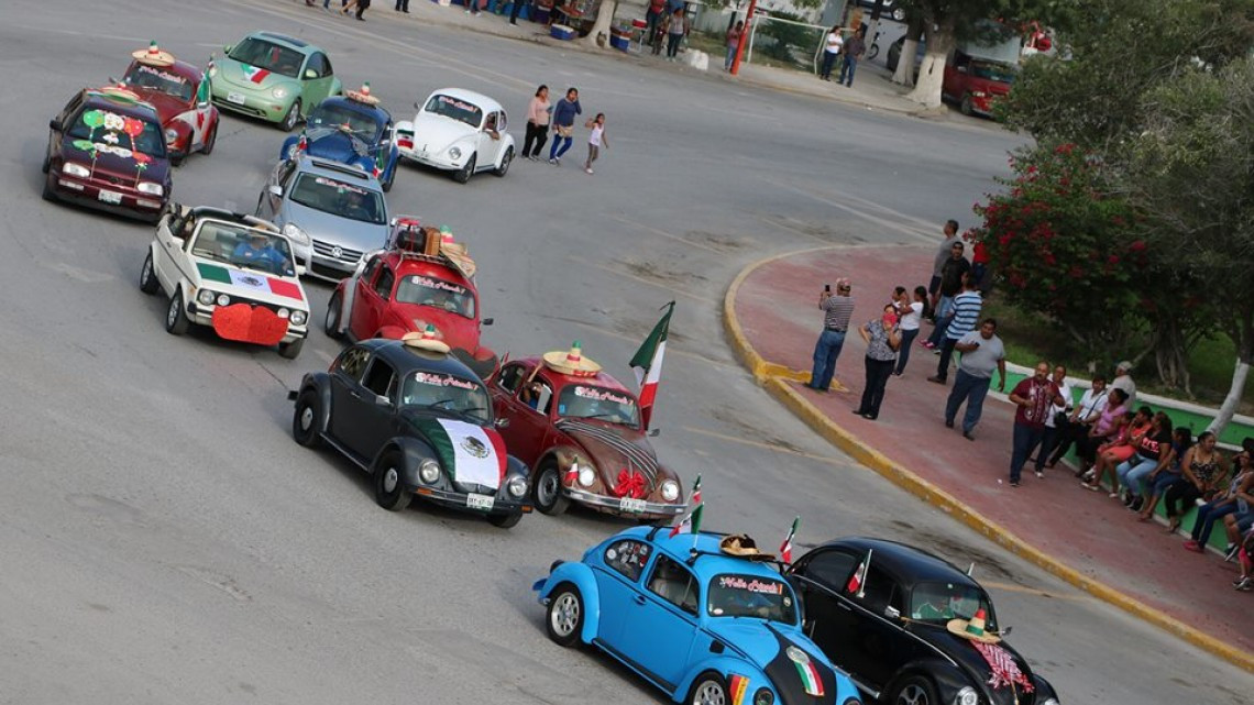 Ayuntamiento presente en desfile de independencia