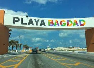Comerciantes de la Playa Bagdad, afirman que está abierta y no hay tiburones
