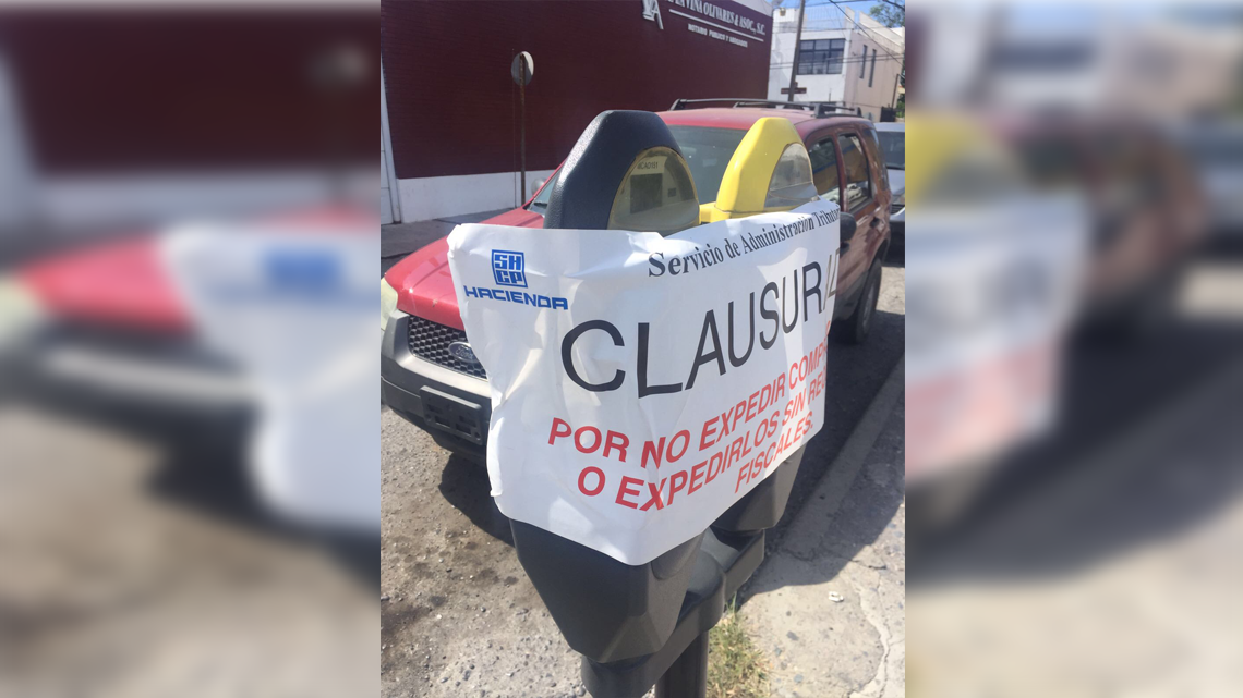 Parquímetros son clausurados por no expedir facturas 