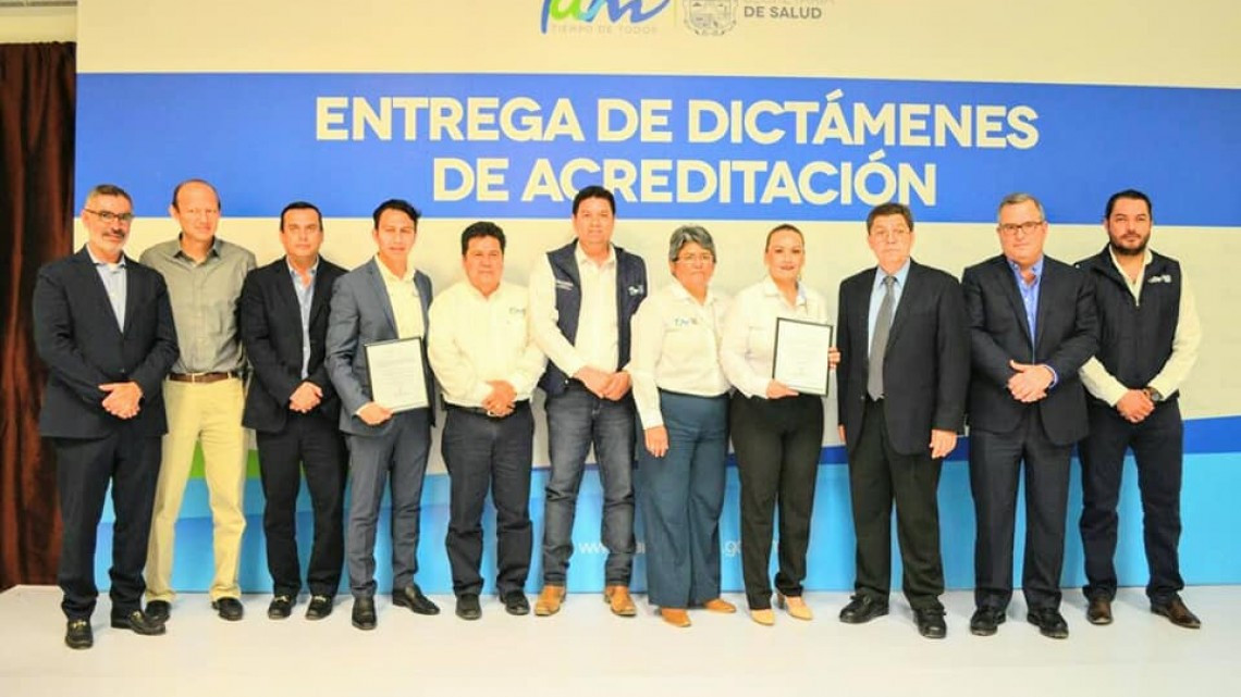 Entregan dictámenes de acreditación a Salud