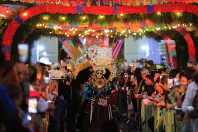 Premian Américo y María concurso estatal de catrinas y catrines