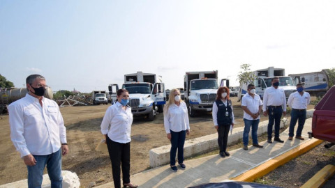 Efectúan sanitización de instalaciones y vehículos de la Secretaría de Servicios Públicos