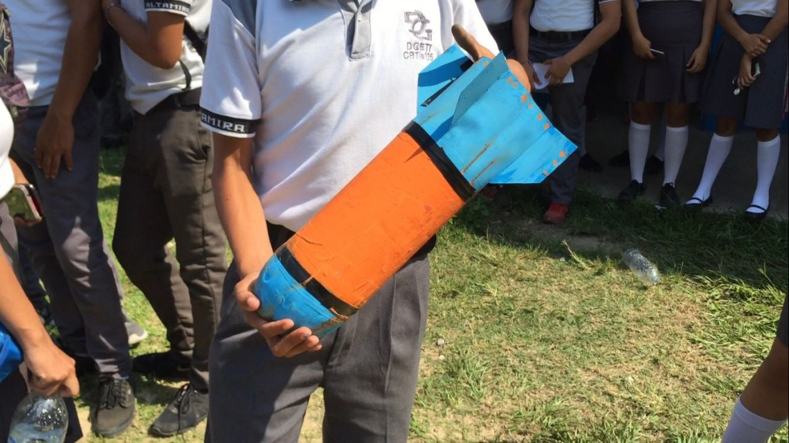 Realizan feria regional de física a nivel bachillerato 