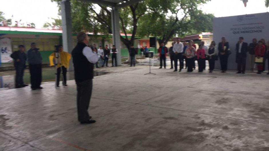 Inaugura Chuchín techumbre en escuela primaria