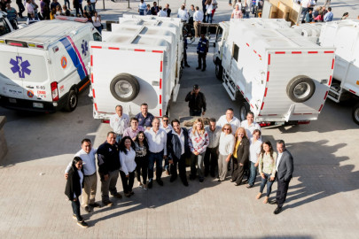 Entrega Alcaldesa equipamiento a dependencias municipales