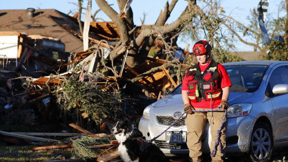 Tornado causa destrozos en Dallas 