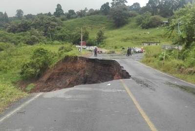 Deja Franklin socavón en Veracruz