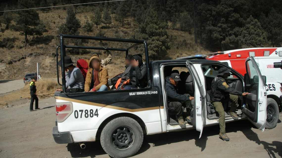 Rescatan a jóvenes perdidos en el Nevado de Toluca