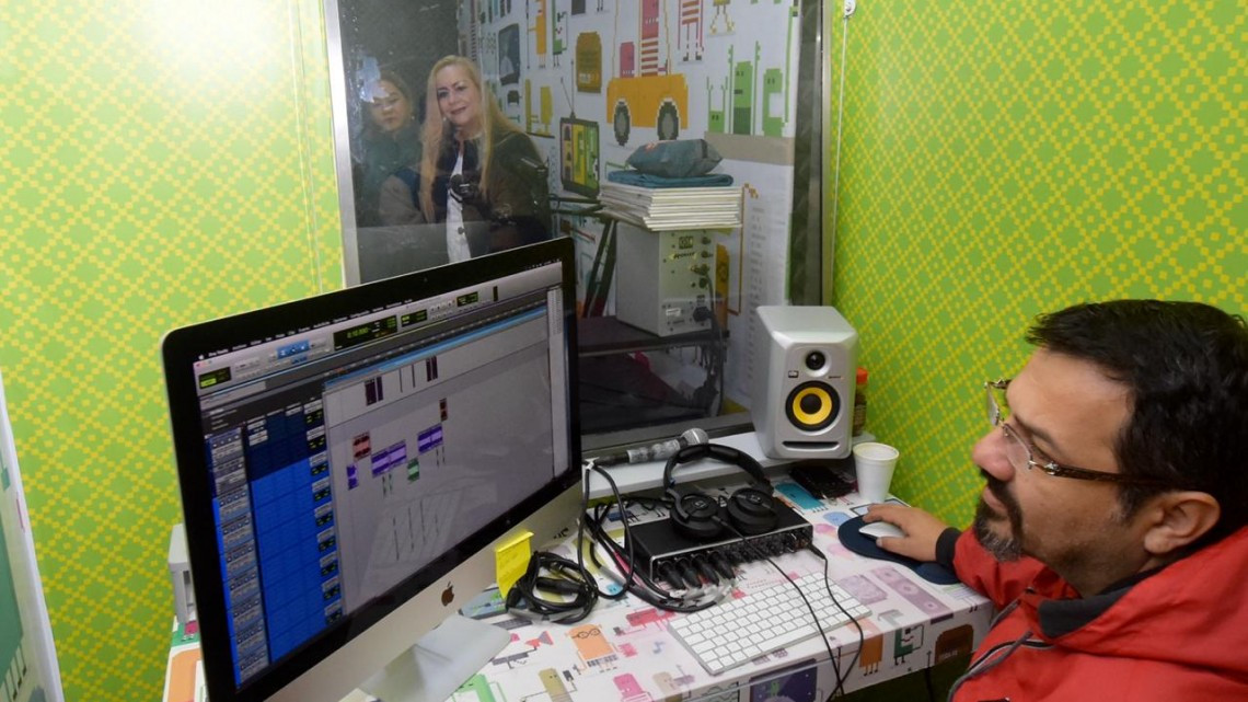 Activa Alcaldesa unidad móvil del Instituto Federal de Telecomunicaciones