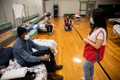 Cruz Roja de Texas se traslada a Florida para ayudar en inundaciones