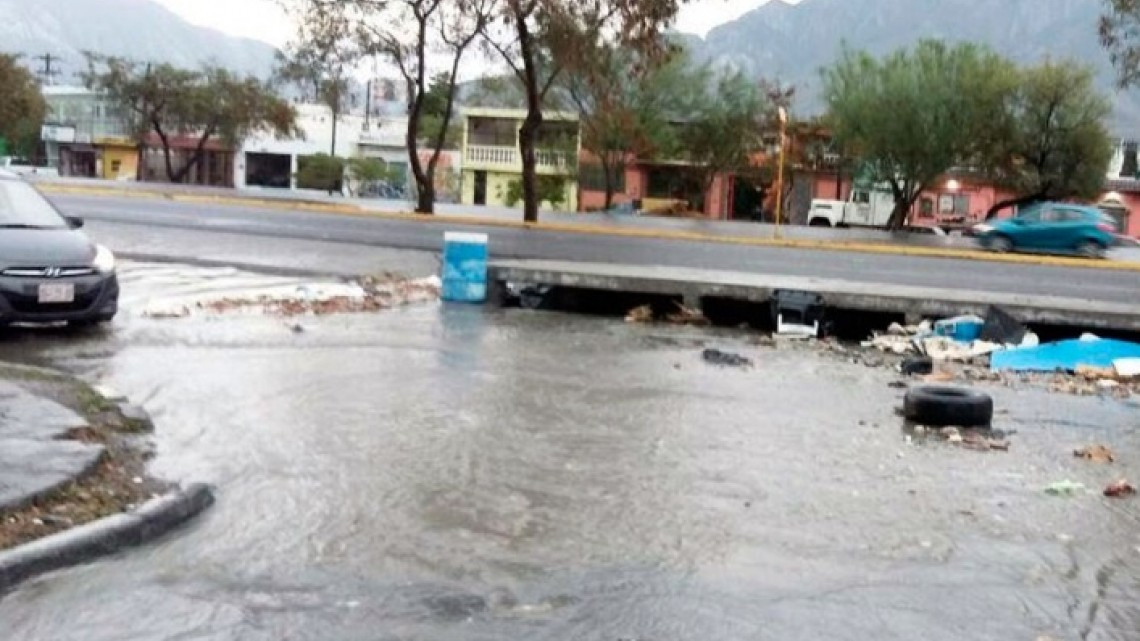 Dejan lluvias diversas afectaciones en Nuevo León