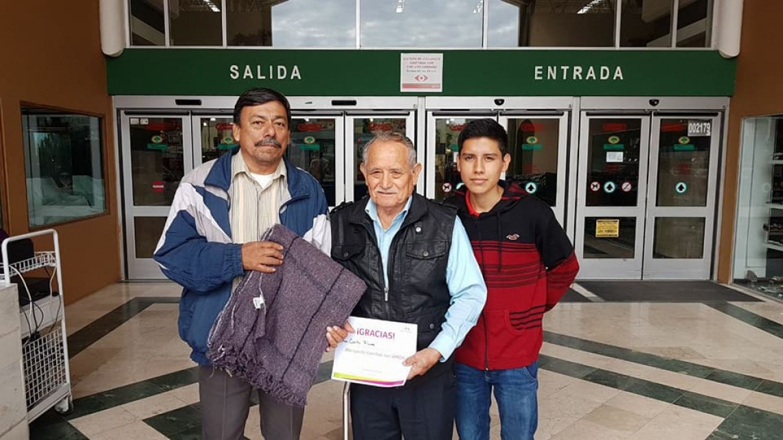 Realizan campaña "Abrigando Familias con Amor"