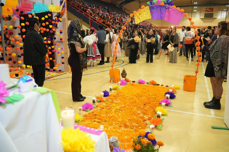 Fomenta la UAT tradiciones del Día de Muertos