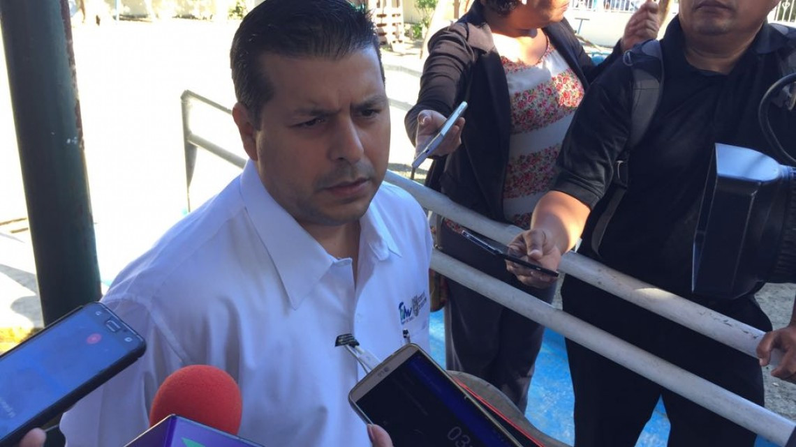 Niños continúan a la intemperie en primaria "Amado Nervo"