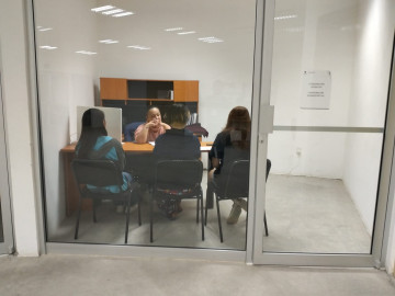 Llevan a colonias servicios legales y psicológicos a mujeres víctimas de violencia 