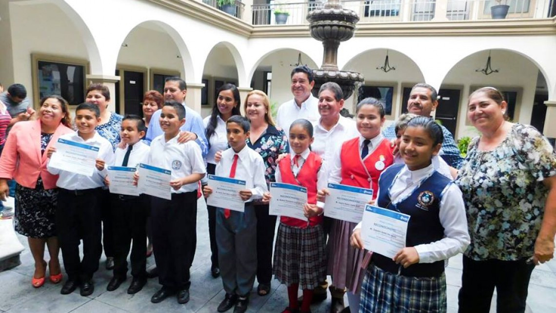 Alcaldesa reconoce talento de alumnos de Altimara