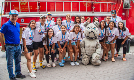 Felicitan a equipo de softbol femenil del CBTIS 135, por ganar campeonato nacional