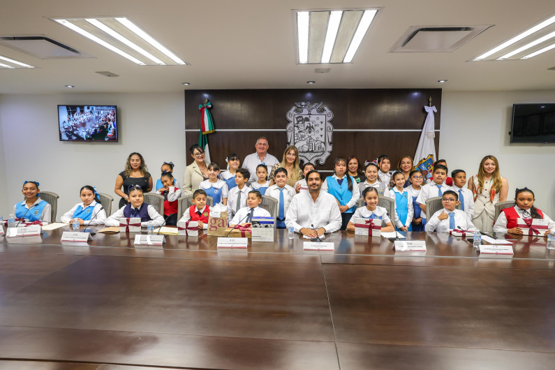 Sesionó Cabildo Infantil de Reynosa 2025 con el Alcalde Carlos Peña Ortiz 