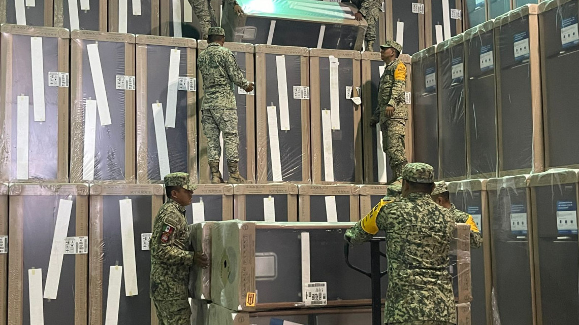 Avanza un 60% entrega de enseres domésticos a damnificados por Sedena y Bienestar Federal