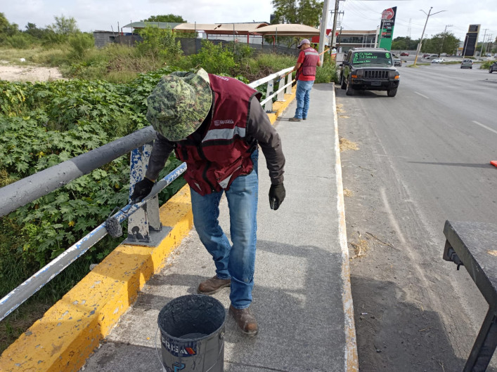Trabajan cuadrillas municipales en colonias de Reynosa 