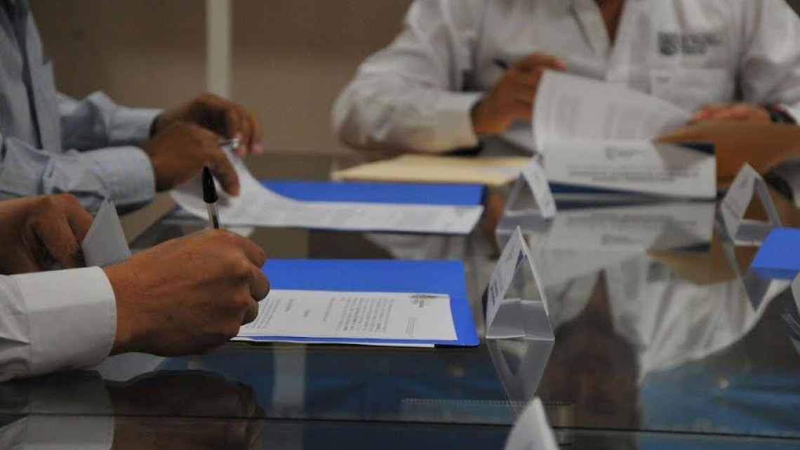 Firman proyecto de empleo al interior del Cedes de Tula