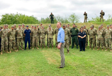 No nos vamos a ir hasta que la frontera esté protegida: Shanahan