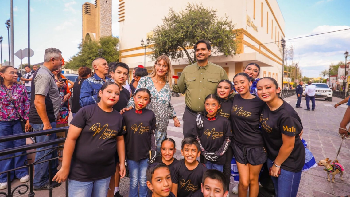 Festejó Alcalde “Xantolo 2025” con Subdirector del Instituto Nacional de Pueblos Indígenas y más de 10 Mil asistentes