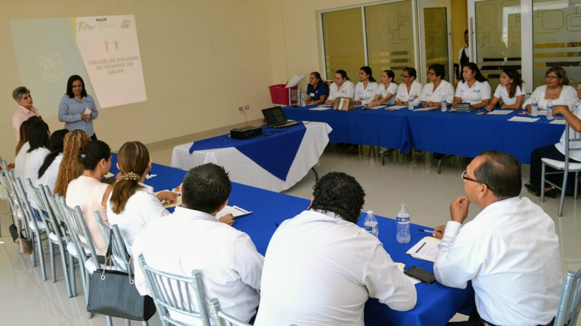 Imparten curso-taller de Género en Salud