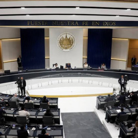 Aprueba el Salvador la reelección presidencial indefinida; permitirá a Bukele volver a presentarse