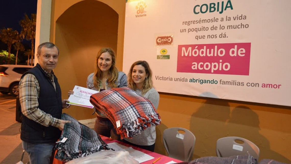 Realizan campaña "Abrigando Familias con Amor"