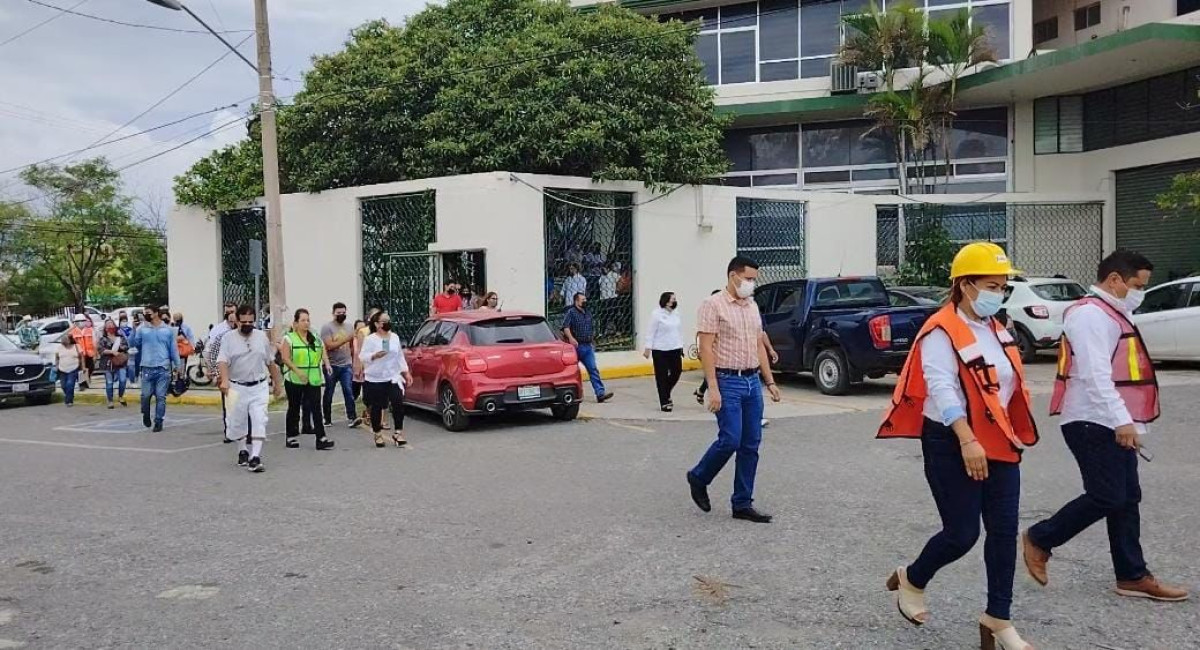 Construye Gobierno Municipal 23 mil metros lineales de banquetas 