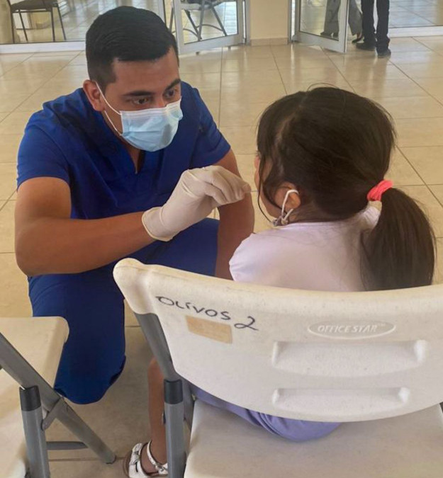 Protegen salud bucal de más de 80 niños y niñas con campaña dental 