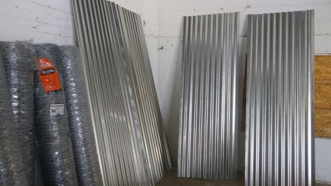 Entregan paquetes de aves de postura para el sector rural 