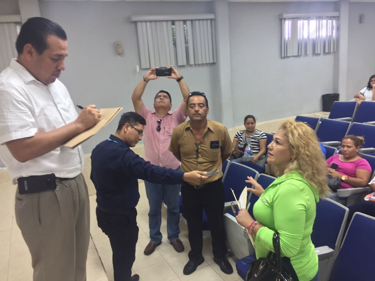 Estalla conflicto en el CBTis 135