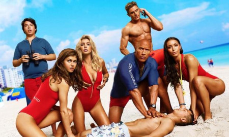 Estrena nuevo trailer "Baywatch"