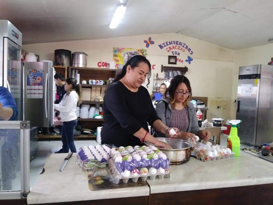 Insiste Comedores Mariposa por apoyo a niños de escasos recursos